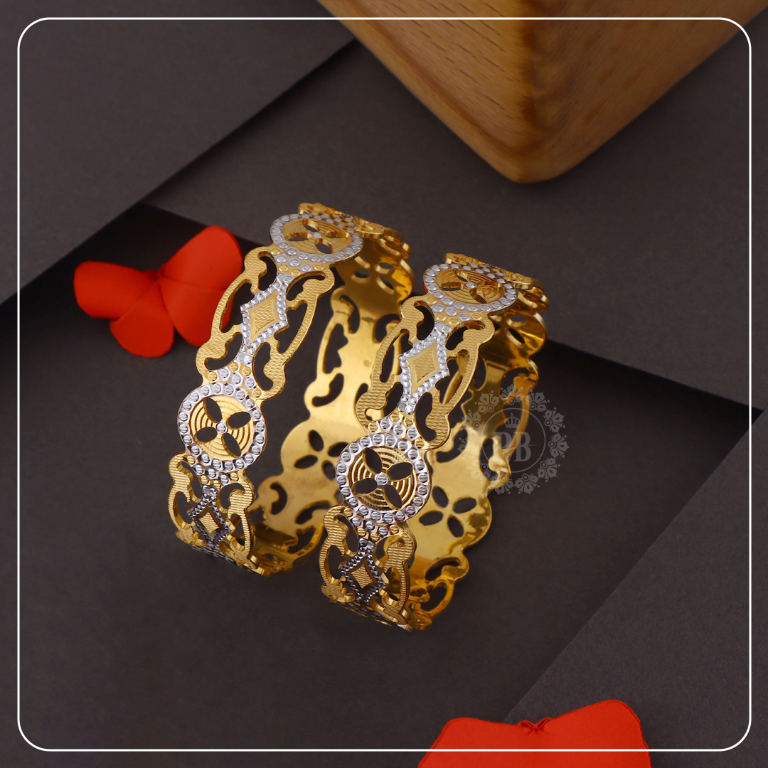 Radiant Pearl Finish Bangles	