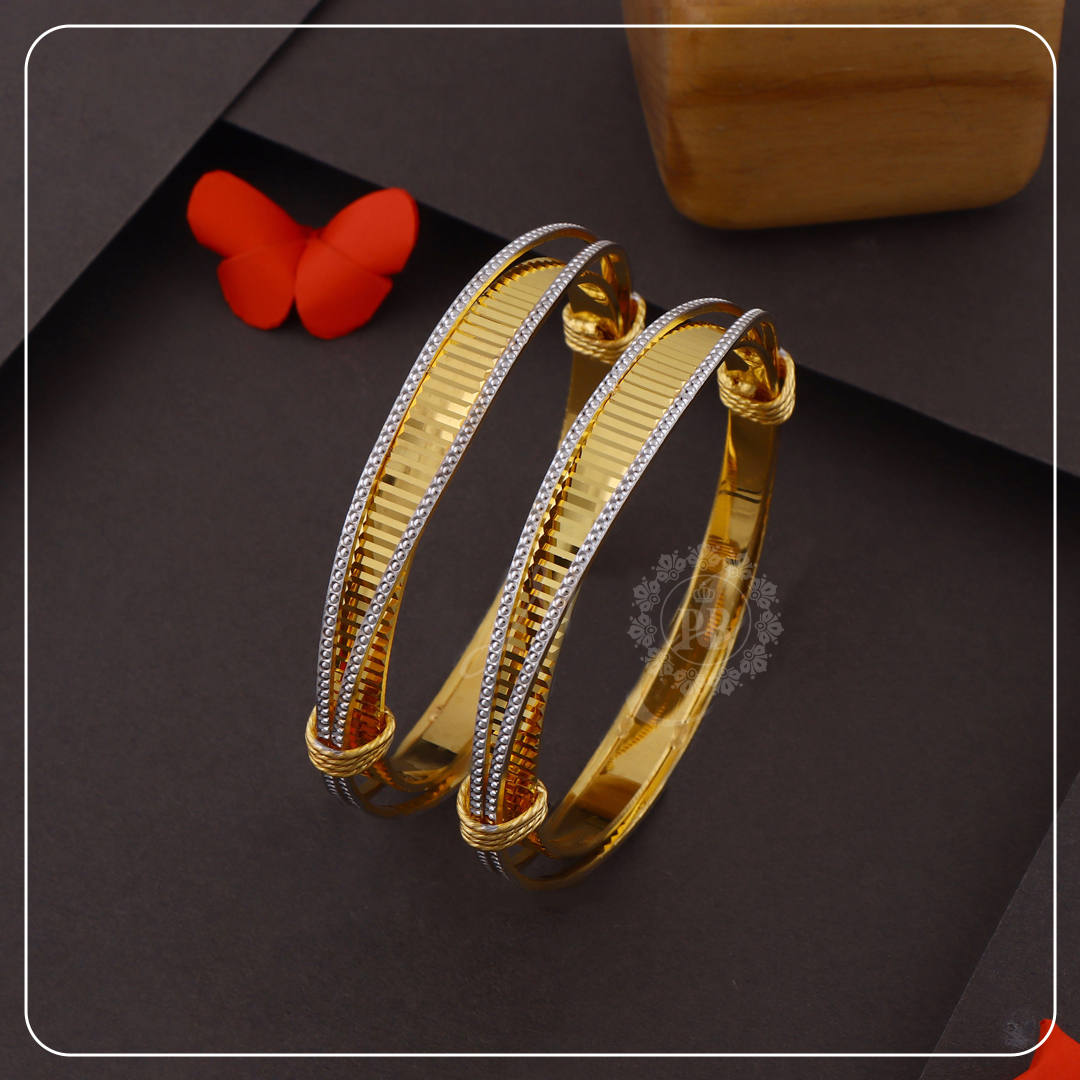 Refined Curl Bangles	